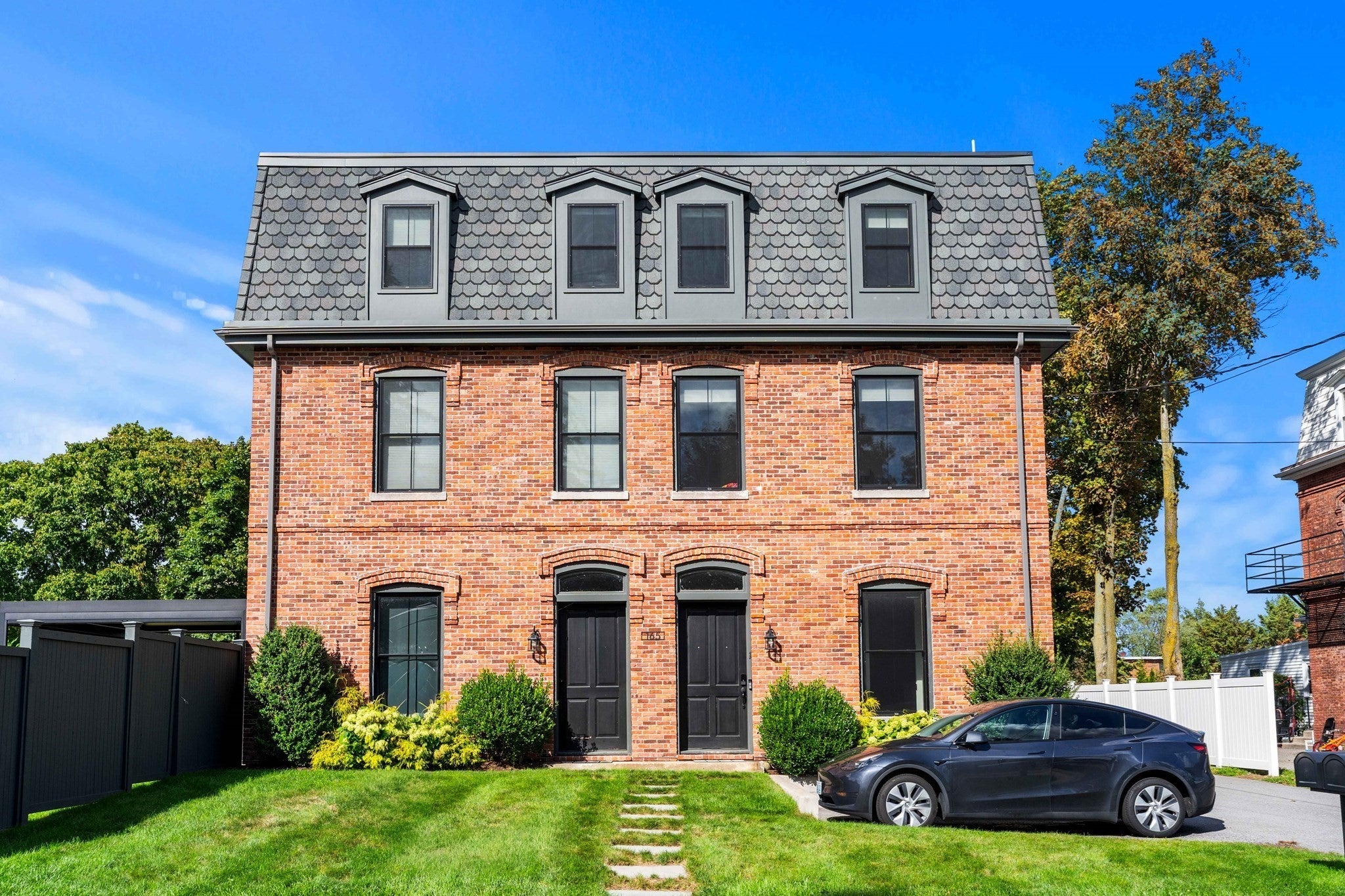 165 River St 2, Waltham MA 02453