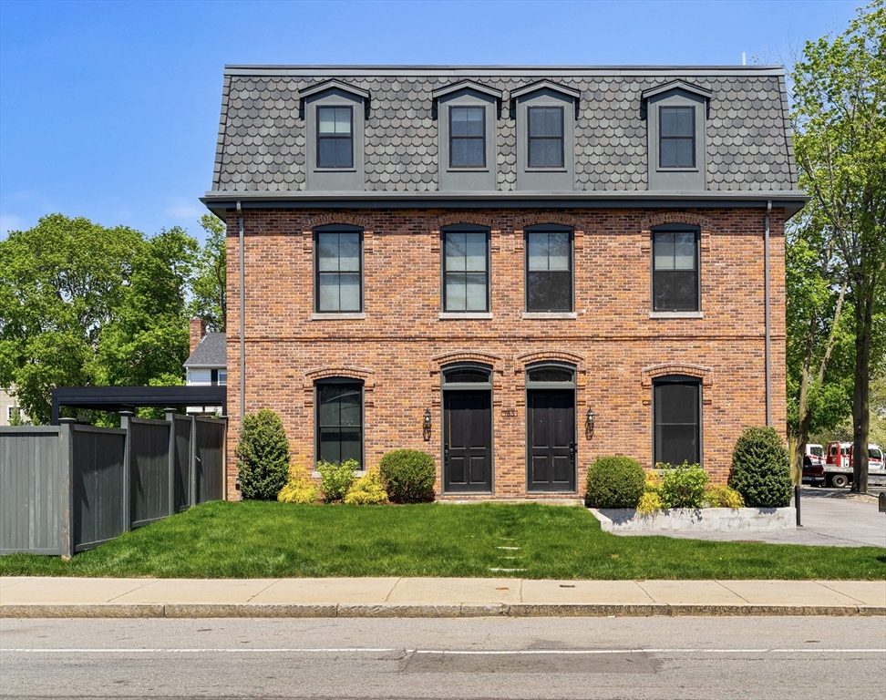 Photo of 165 River St, Waltham, MA
