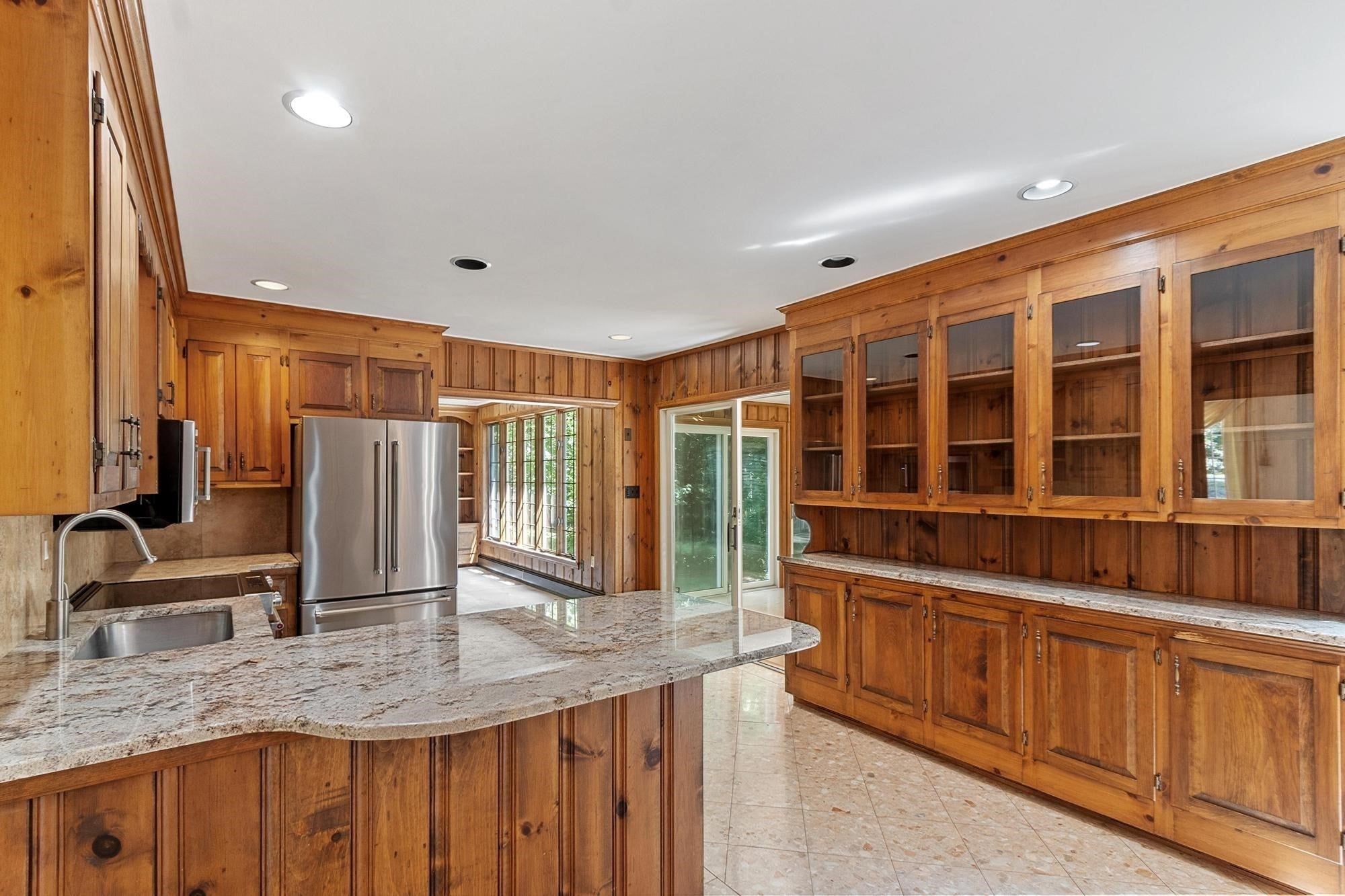 10 Zeus Drive, Chelmsford, MA Photo #12