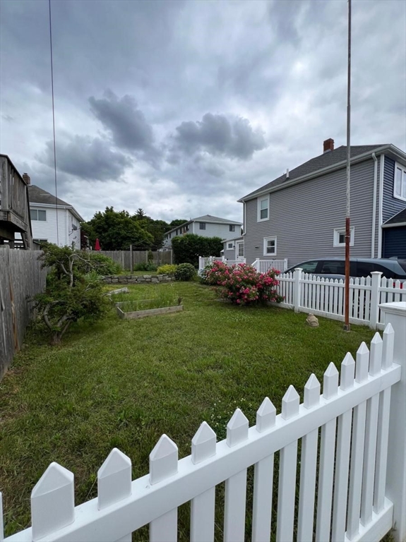 Quincy, Massachusetts 02169, United States, 3 Bedrooms Bedrooms, ,2 BathroomsBathrooms,Residential,Contingent,157197