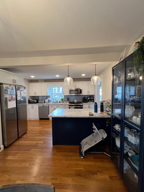 Quincy, Massachusetts 02169, United States, 3 Bedrooms Bedrooms, ,2 BathroomsBathrooms,Residential,Contingent,157197