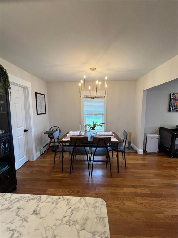 Quincy, Massachusetts 02169, United States, 3 Bedrooms Bedrooms, ,2 BathroomsBathrooms,Residential,Contingent,157197