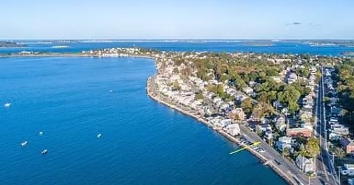 Quincy, Massachusetts 02169, United States, 3 Bedrooms Bedrooms, ,2 BathroomsBathrooms,Residential,Contingent,157197