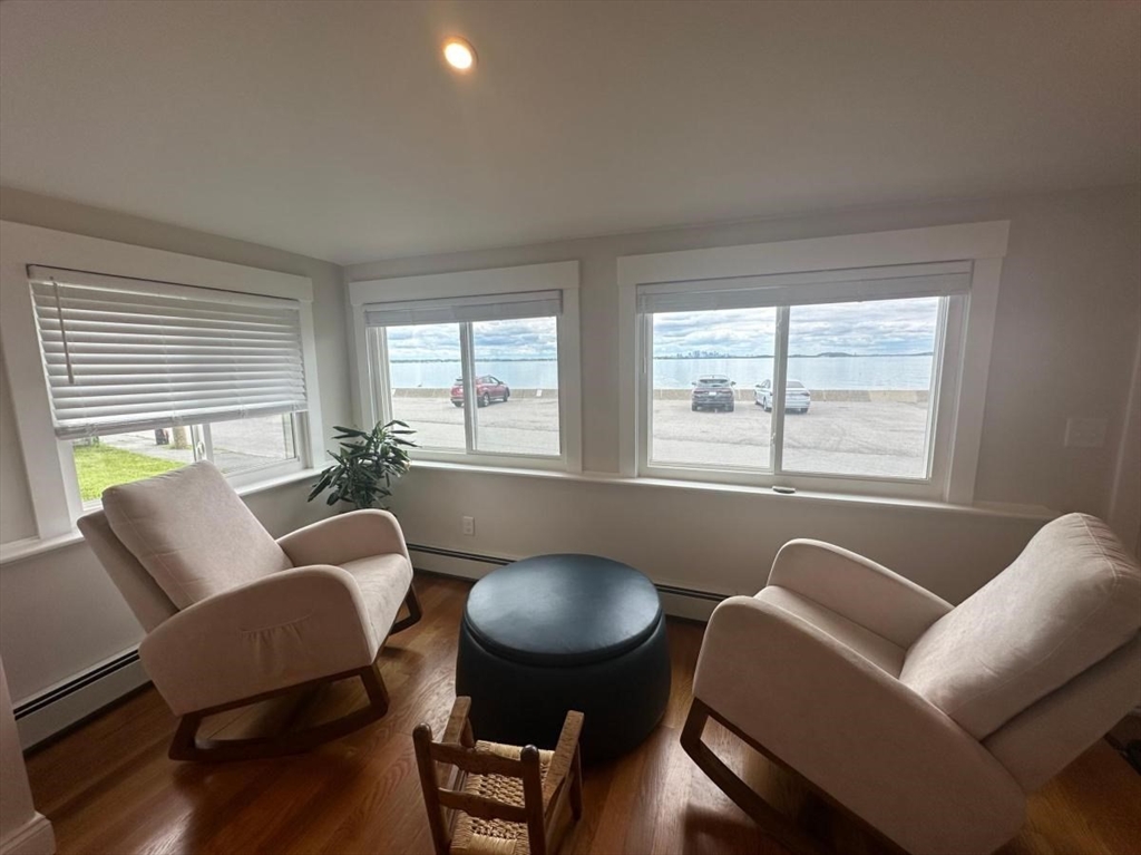 Quincy, Massachusetts 02169, United States, 3 Bedrooms Bedrooms, ,2 BathroomsBathrooms,Residential,Contingent,157197