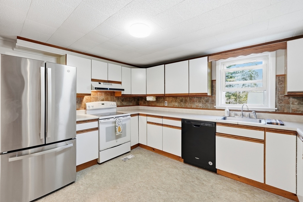 123 Wilson Ave, Athol, MA Photo #15