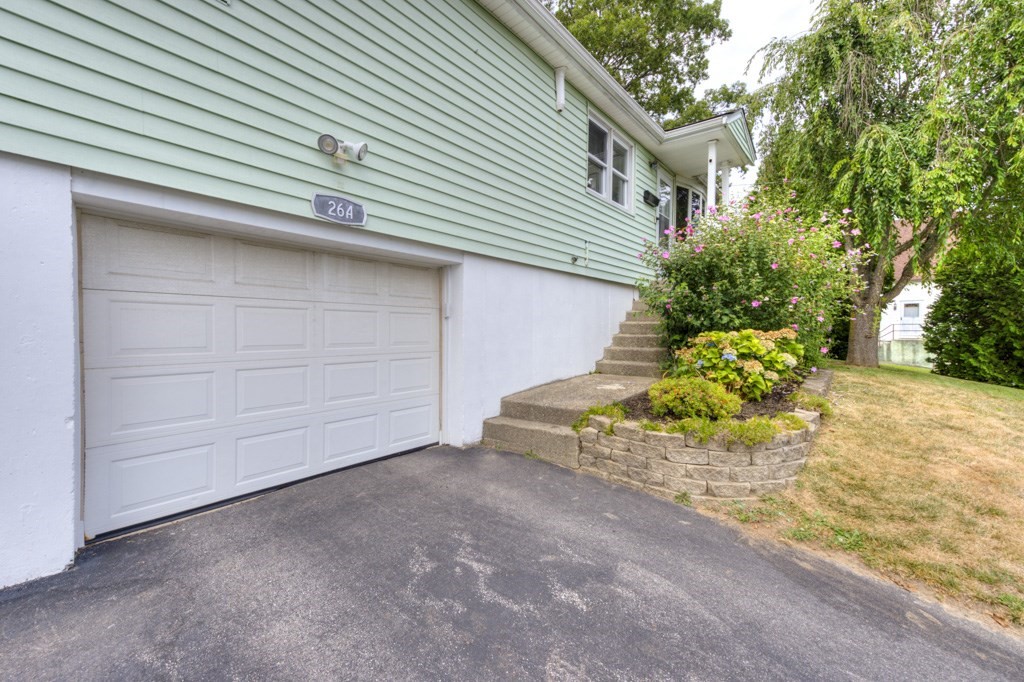 26-A Marjorie St