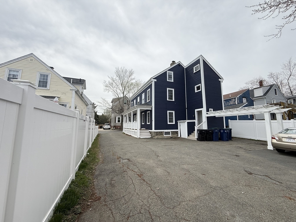 11 Barton St