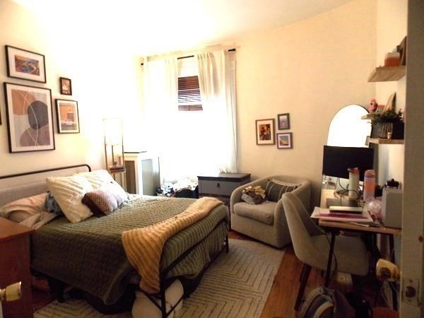 514 Harvard Street 2D