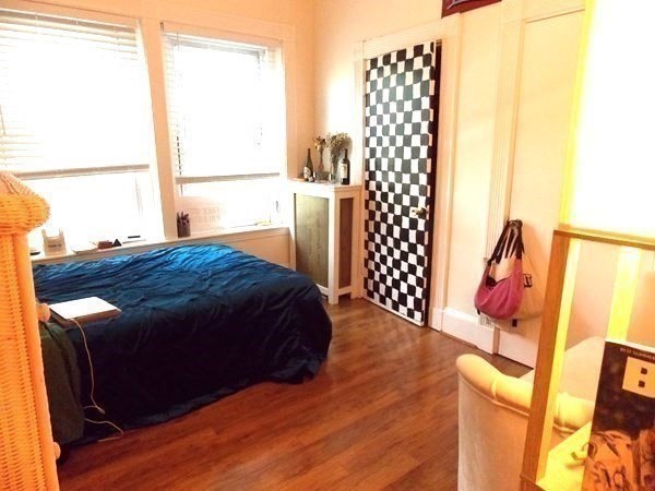 514 Harvard Street 2D