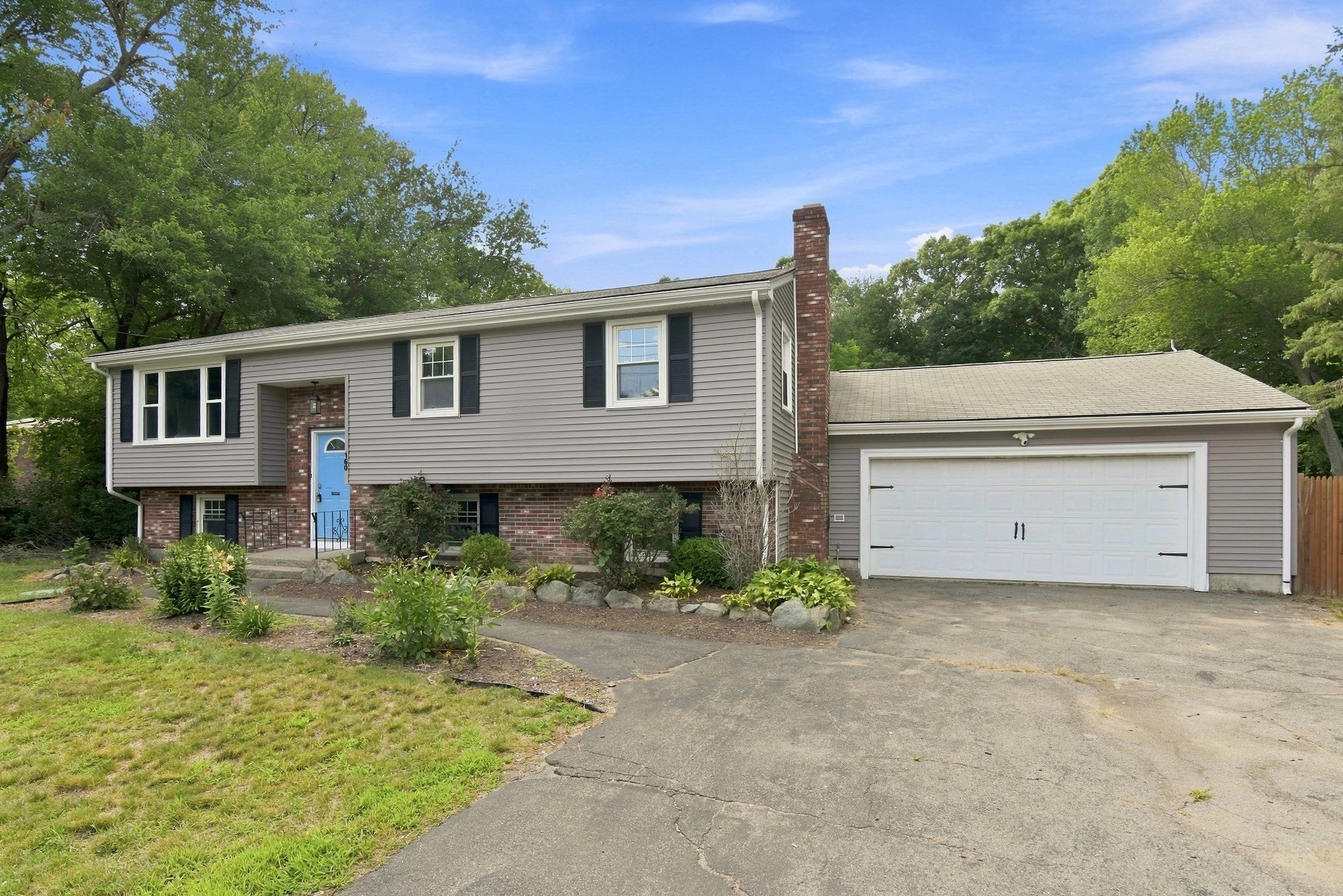 160 E Main Street