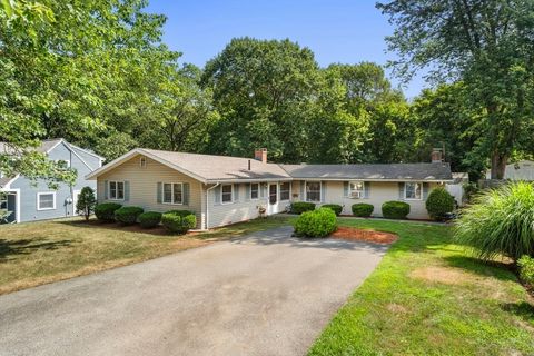 4 Price Rd Peabody MA 01960