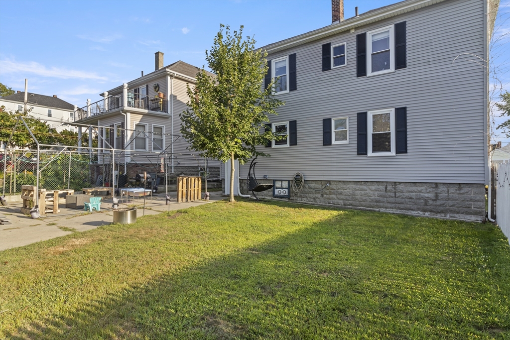 296-298 Center St