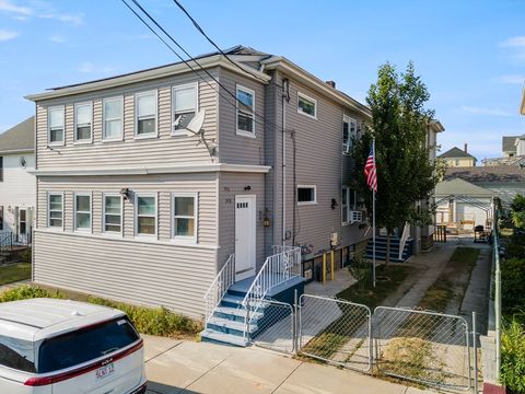 296-298 Center St Fall River MA 02724