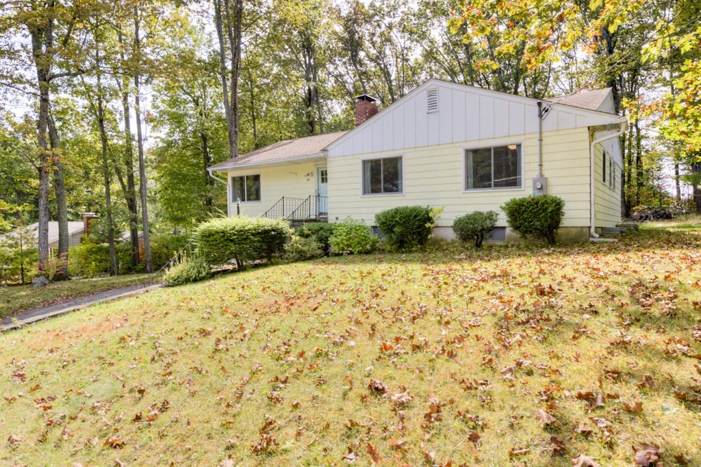 26 Avery Heights Drive