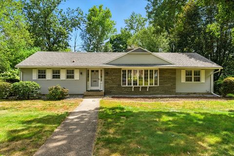 925 Williams St Longmeadow MA 01106