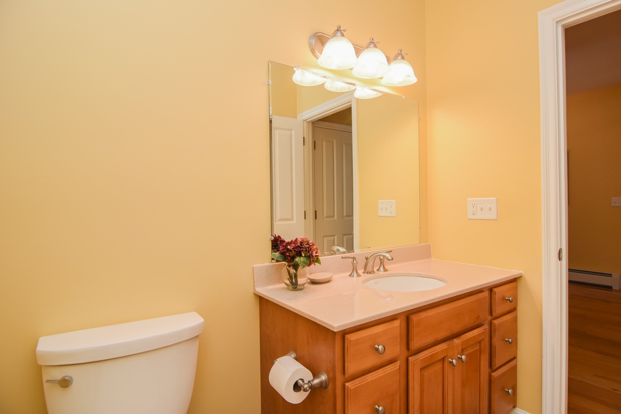 5 Village Ln #5, Methuen, MA, 5 Village Ln #5, Methuen, MA Photo #10