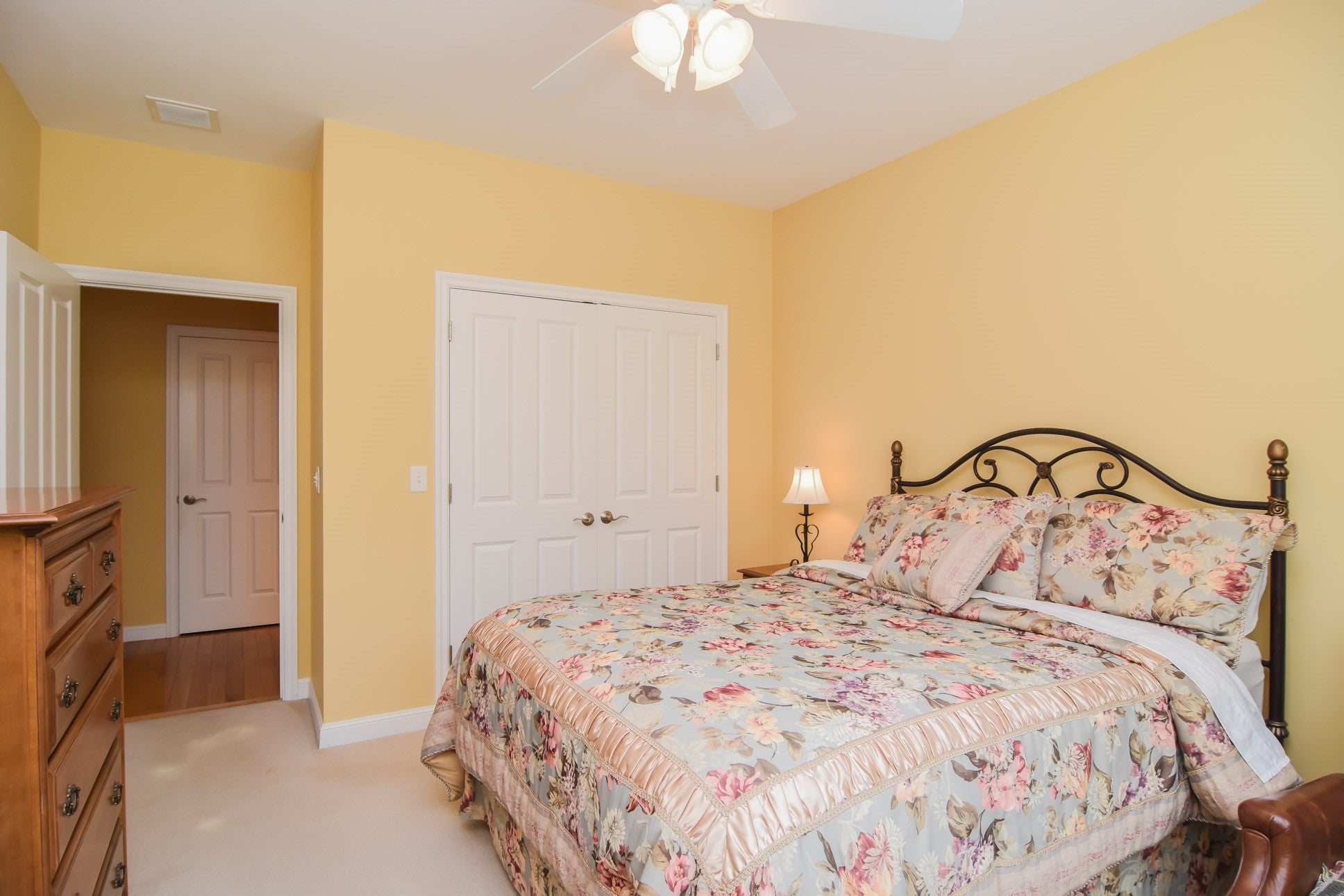 5 Village Ln #5, Methuen, MA, 5 Village Ln #5, Methuen, MA Photo #7