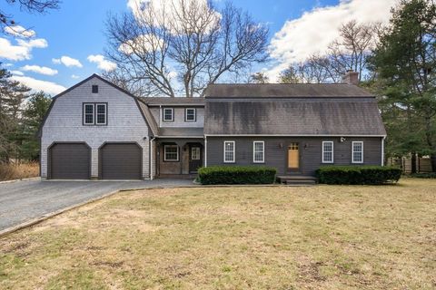 Photo of 22 Pinecrest Dr, Sandwich, MA 02463 (MLS # 73500151)