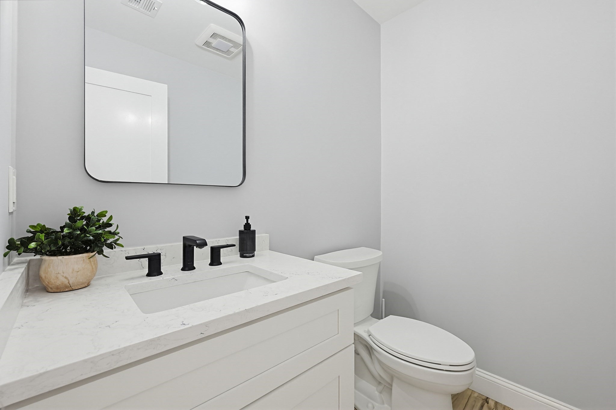 321 Winthrop Street #102, Taunton, MA, 321 Winthrop Street #102, Taunton, MA Photo #4