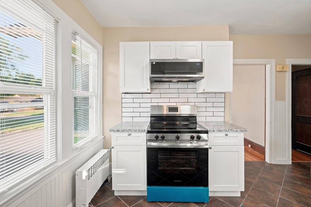 16 Hartford St, South Hadley, MA Photo #6