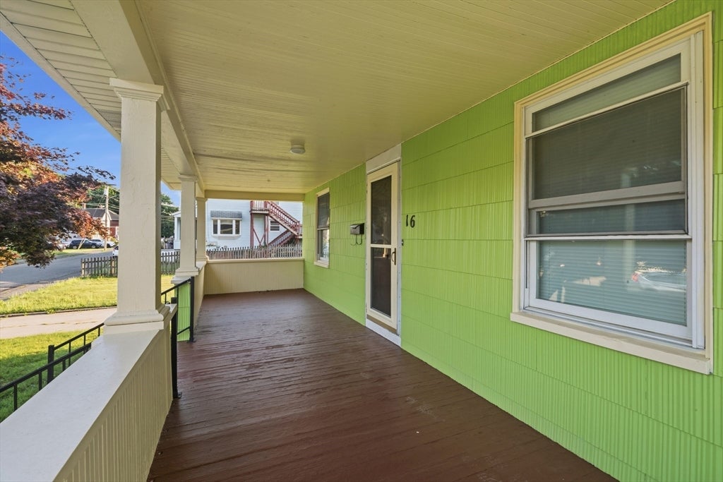 16 Hartford St, South Hadley, MA Photo #2