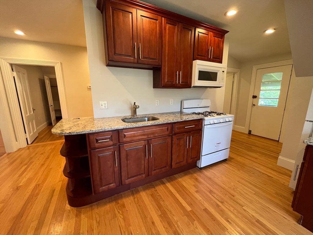 Photo of 90 Lyndhurst St, Boston, MA