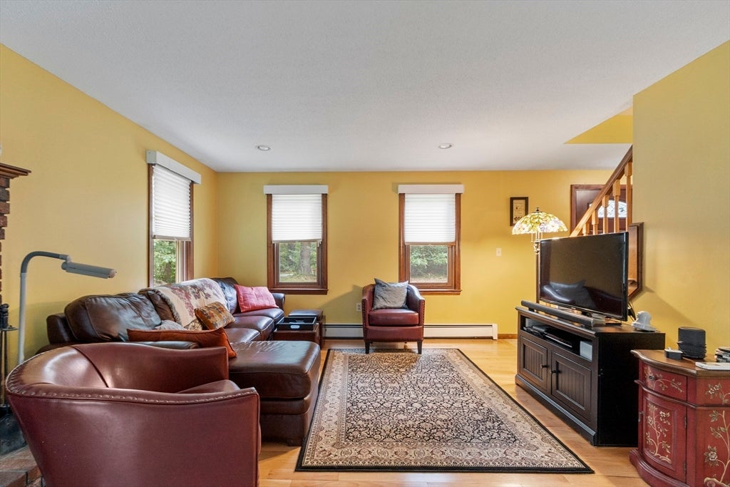 378 Pelham Rd, Dracut, MA, 378 Pelham Rd, Dracut, MA Photo #15