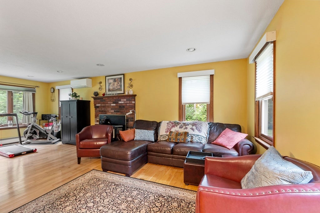 378 Pelham Rd, Dracut, MA, 378 Pelham Rd, Dracut, MA Photo #13