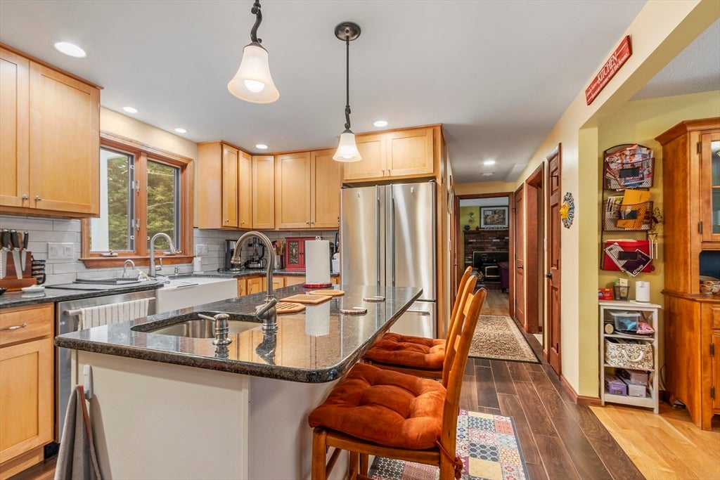 378 Pelham Rd, Dracut, MA, 378 Pelham Rd, Dracut, MA Photo #4