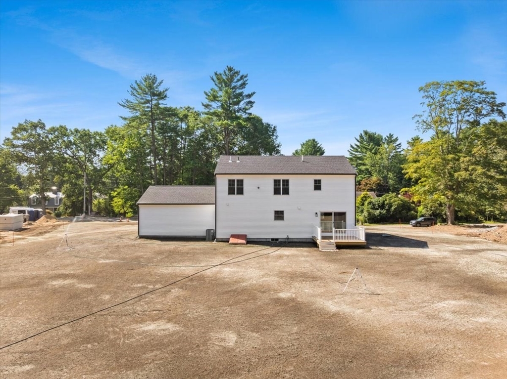 11 Elm Place