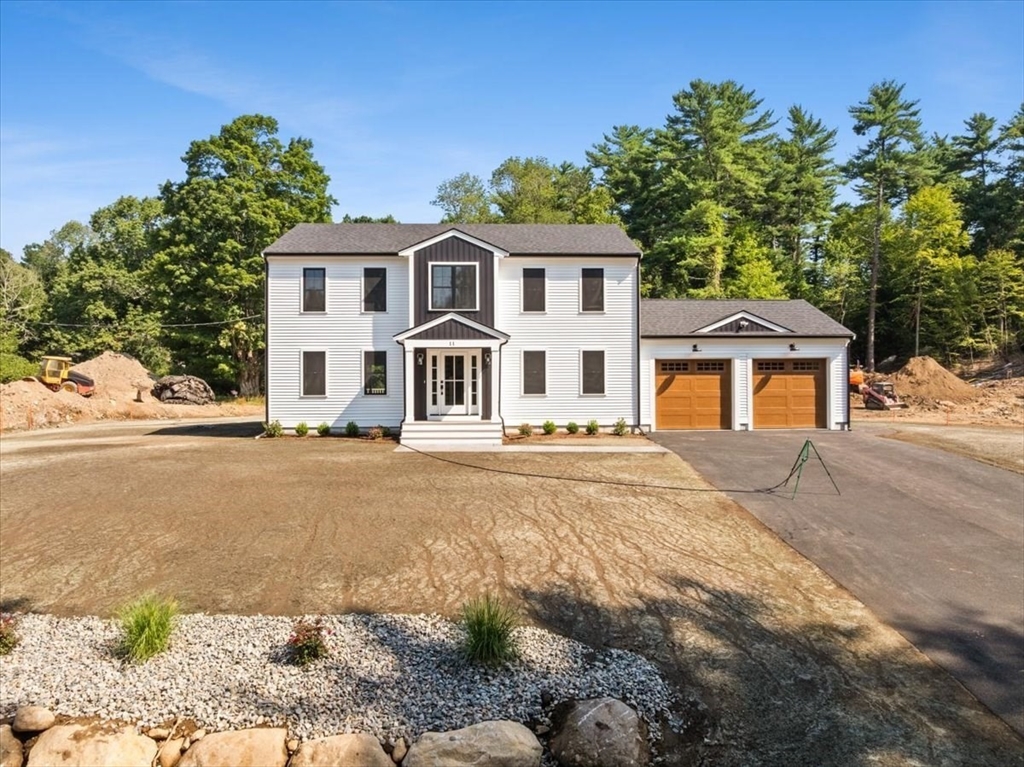 11 Elm Place