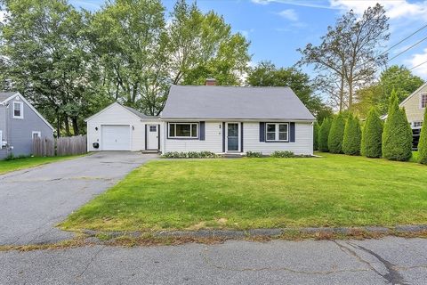 33 Shady Lane Ave Shrewsbury MA 01545