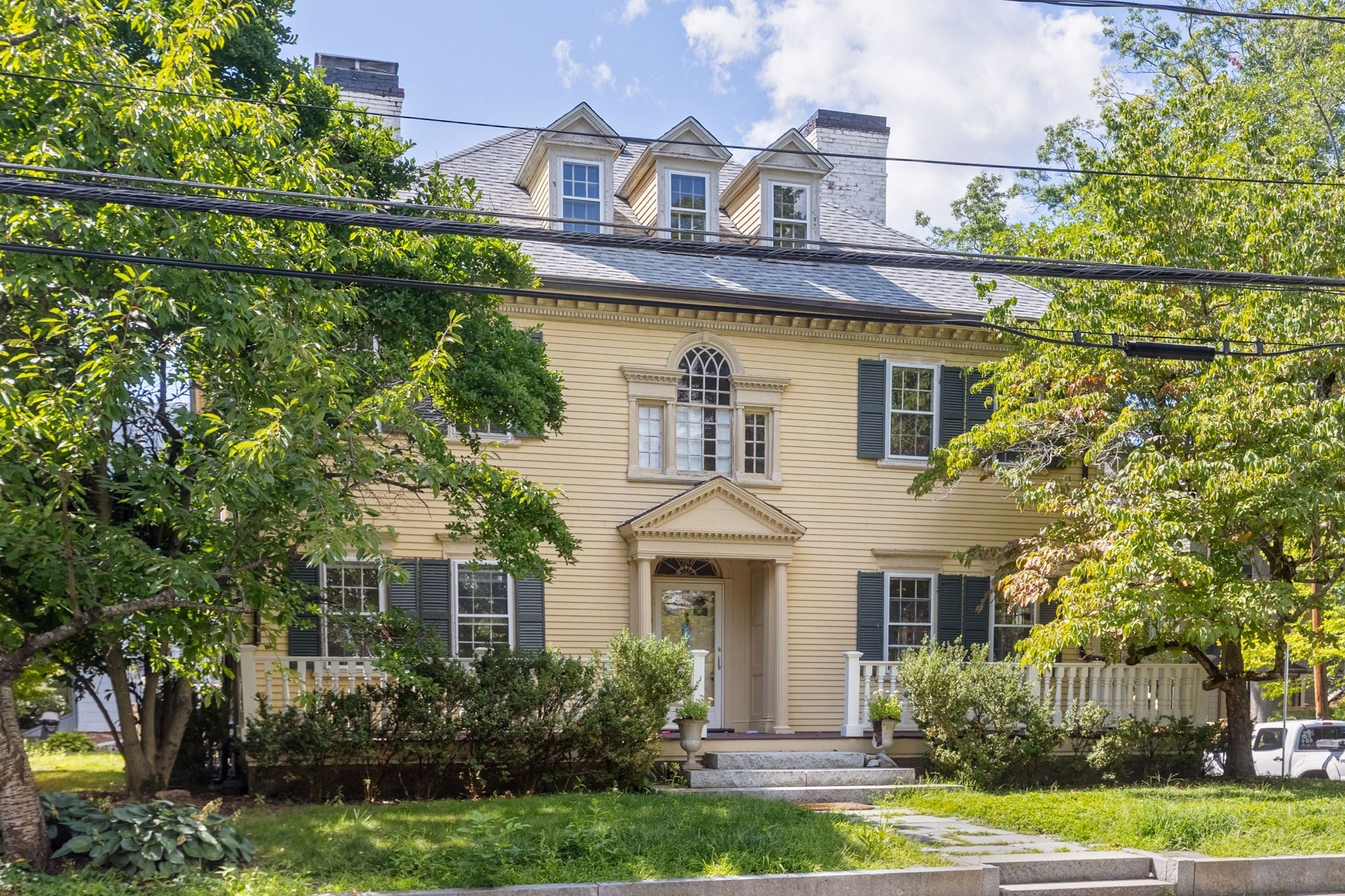 Photo of 90 Raymond ST, Cambridge, MA