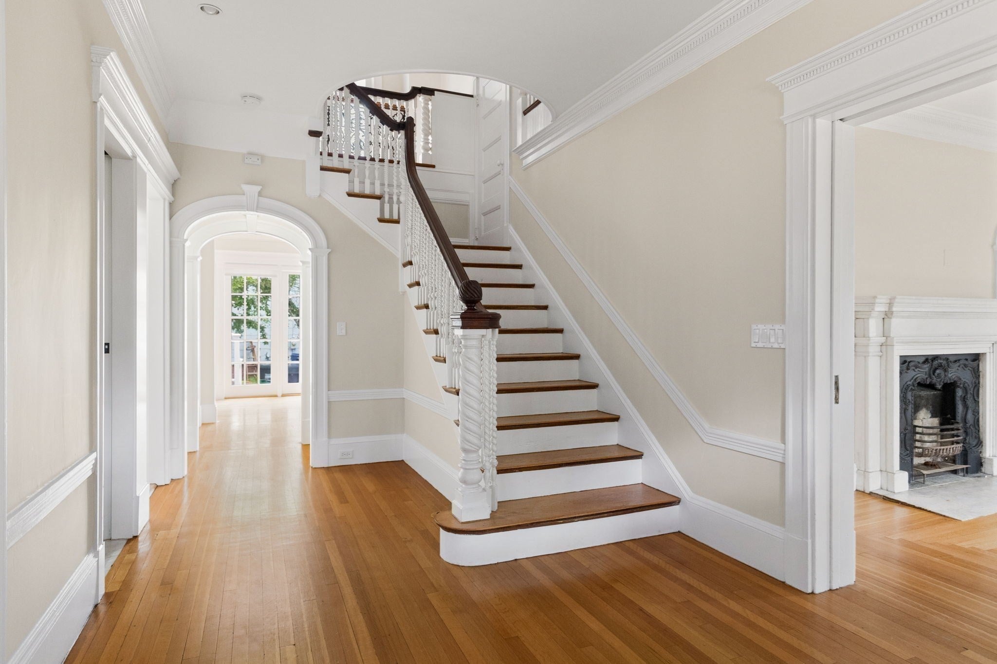 90 Raymond ST, Cambridge, MA Photo #4