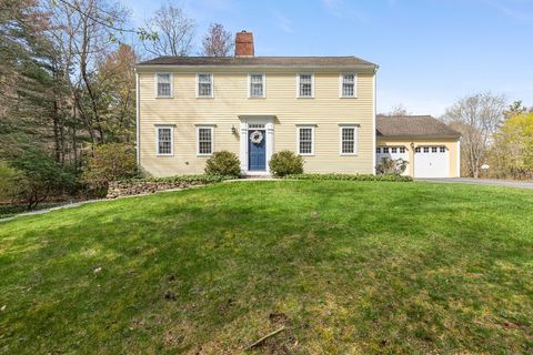 Photo of 55 Pamden Ln, Seekonk, MA 02771 (MLS # 73509989)