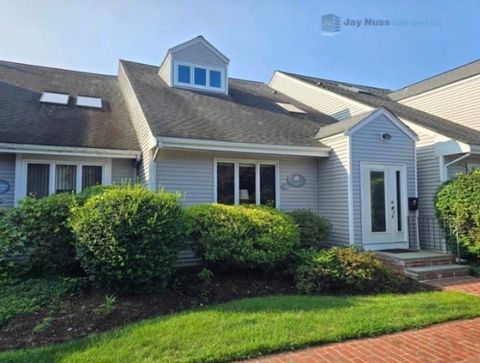 Photo of 61 Winter, Weymouth, MA 02188 (MLS # 73486772)