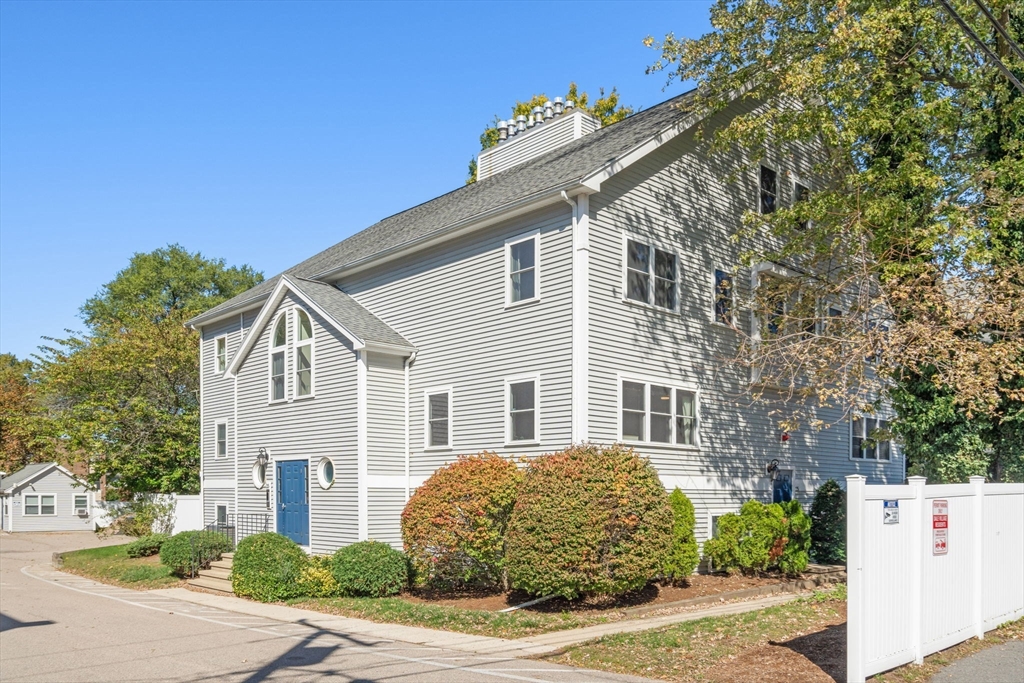 25 Harrison St C