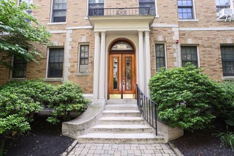 Photo of 850 Massachusetts Ave #4, Cambridge, MA 02139 (MLS # 73517684)