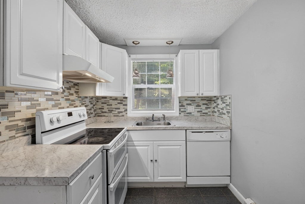 474-476 Franklin Street, Mansfield, MA, 474-476 Franklin Street, Mansfield, MA Photo #6