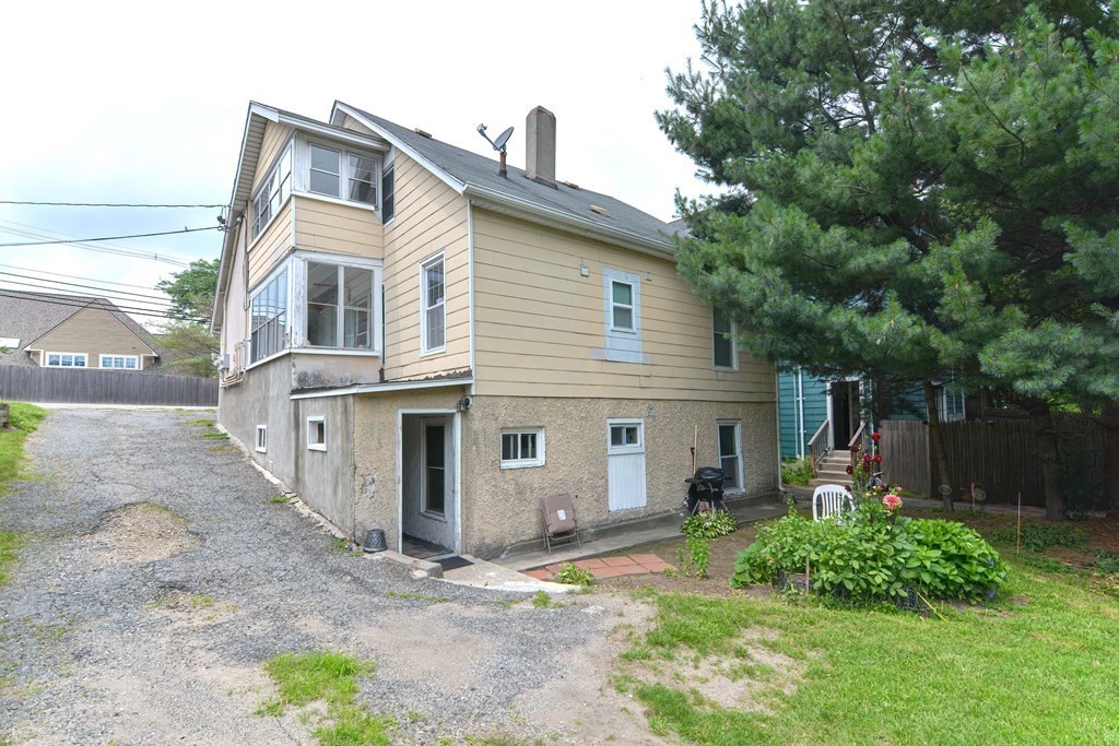 73 S Quinsigamond Ave