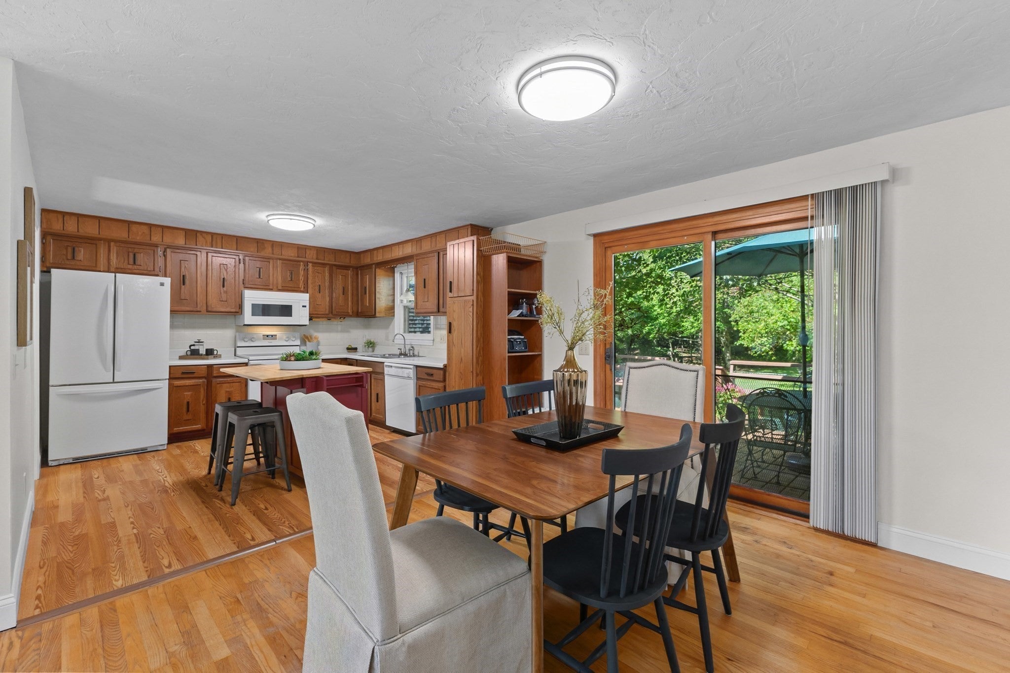 106 Woodland Street, West Boylston, MA, 106 Woodland Street, West Boylston, MA Photo #8
