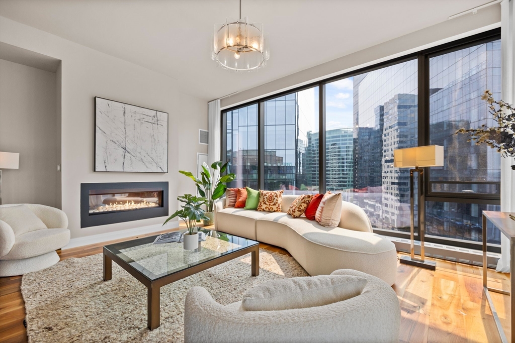 300 Pier 4 Blvd PH N