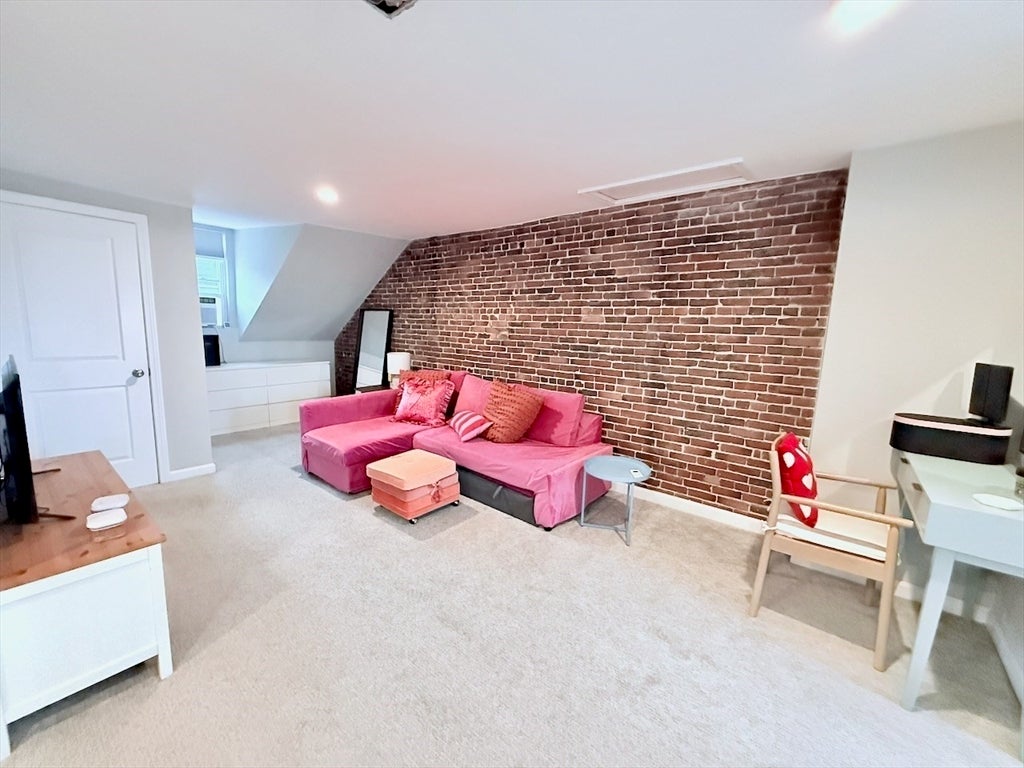 353 Sumner St #2, Boston, MA Photo #11