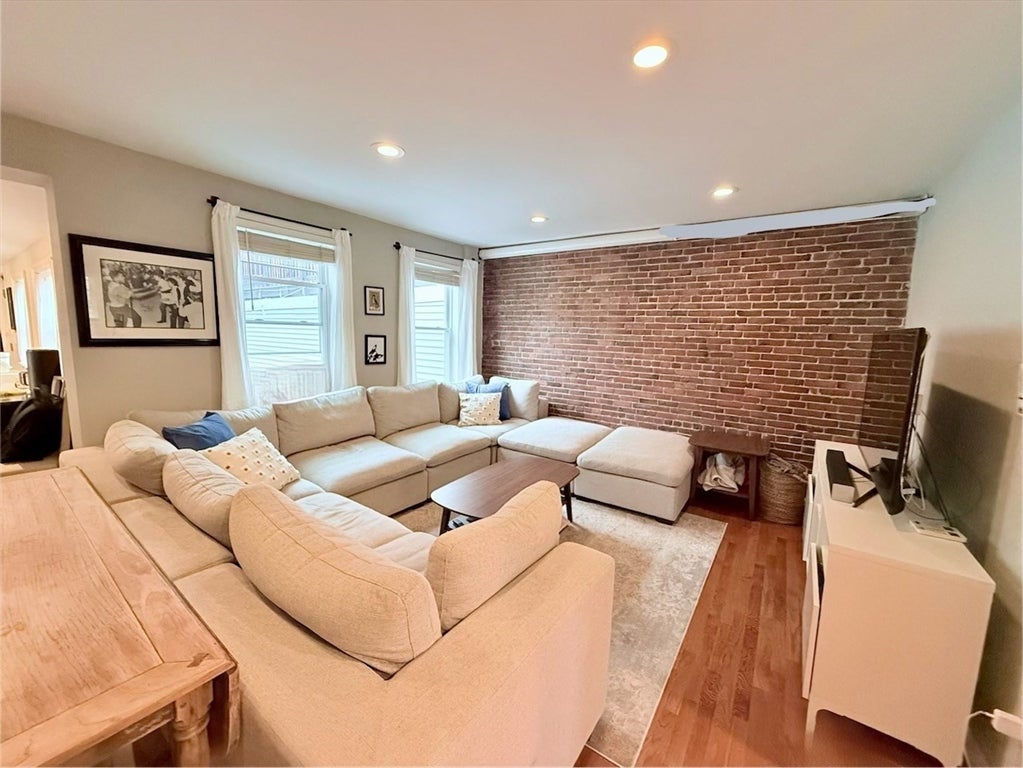 353 Sumner St #2, Boston, MA Photo #6