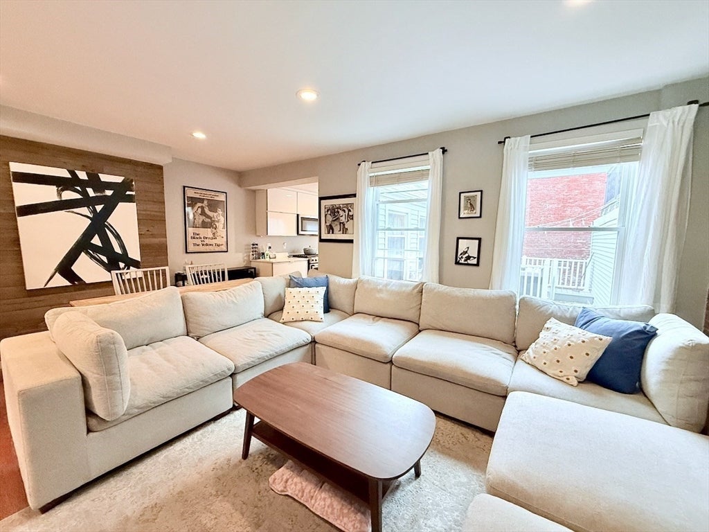 353 Sumner St #2, Boston, MA Photo #4