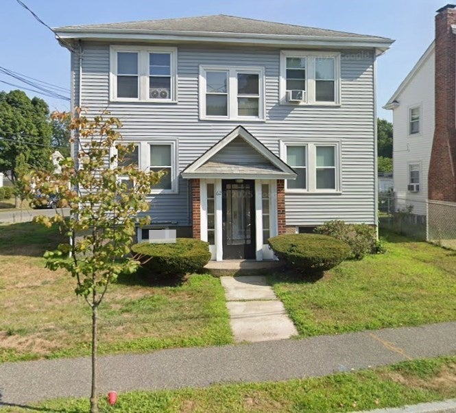 Photo of 62 Willow Ave, Quincy, MA