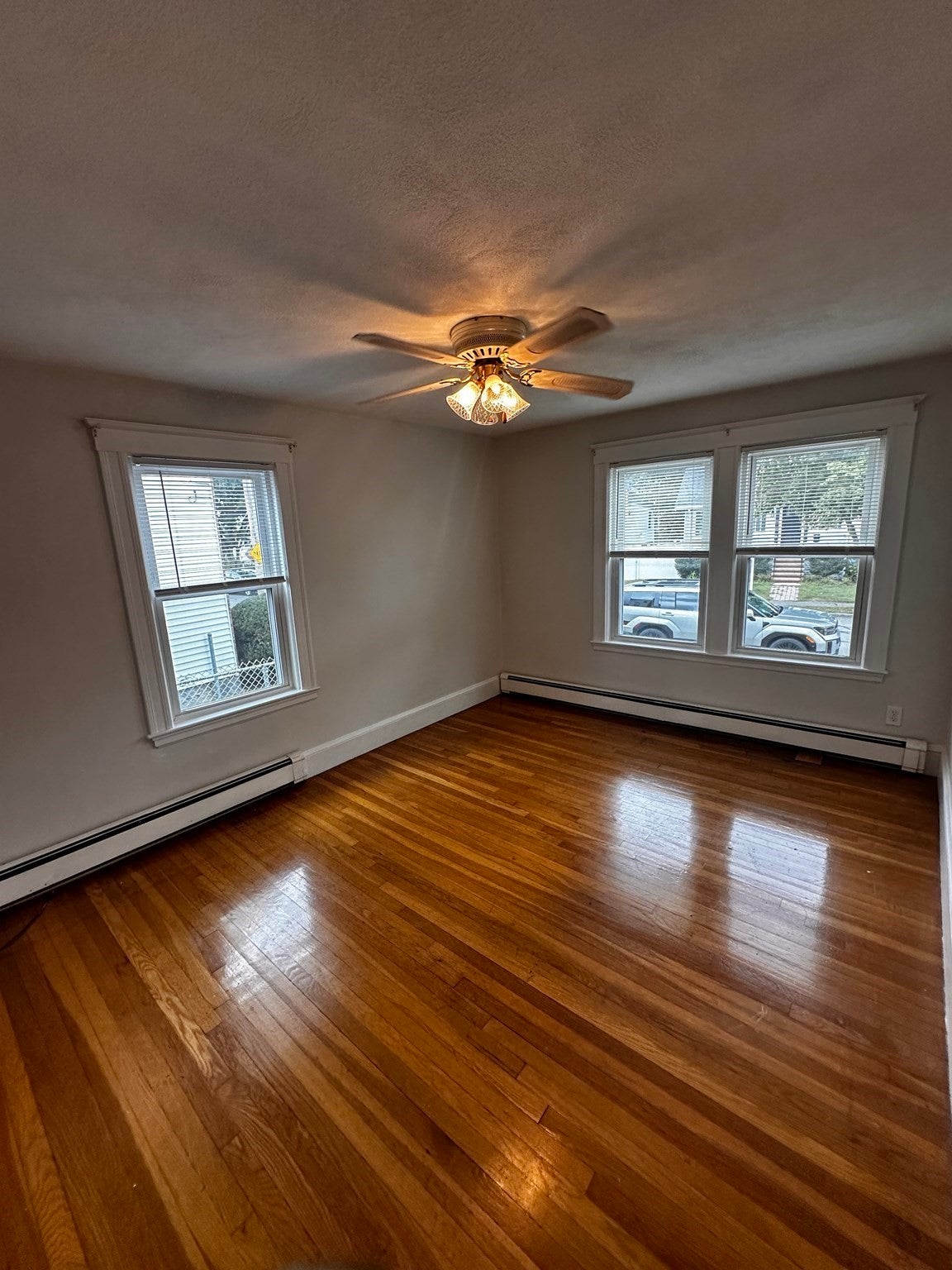 Click for 62 Willow Ave #2, Quincy, MA slideshow