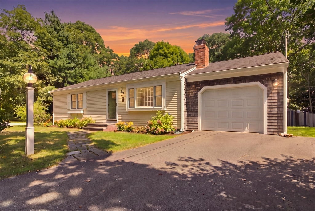 Photo of 48 Audubon Cir, Barnstable, MA