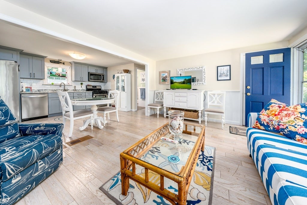 6 Security St, Barnstable, MA, 6 Security St, Barnstable, MA Photo #11