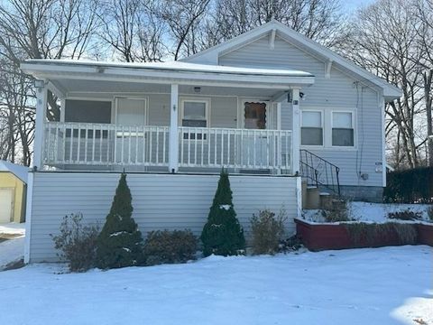 Photo of 15 Wayside Rd, Worcester, MA 01605 (MLS # 73461775)